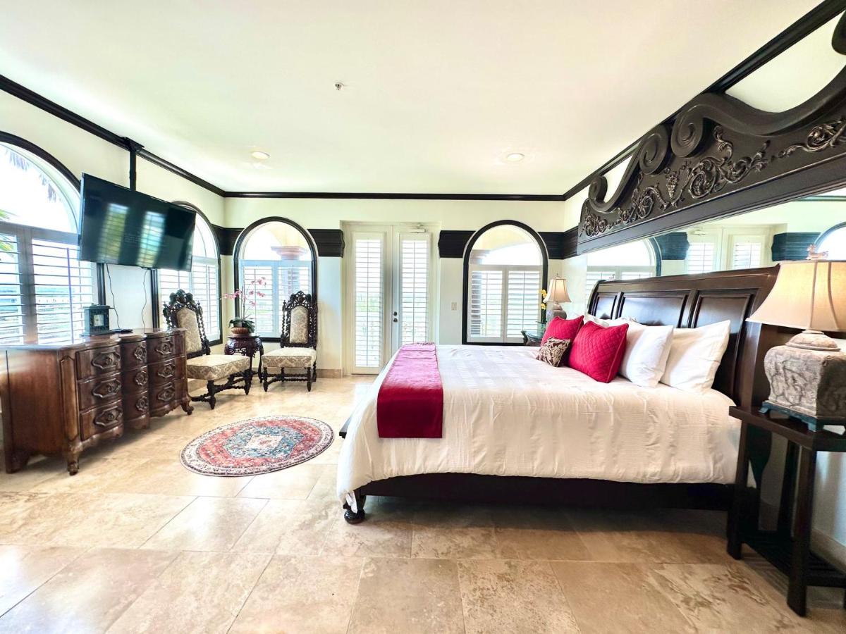 Bliss By The Sea - Housity