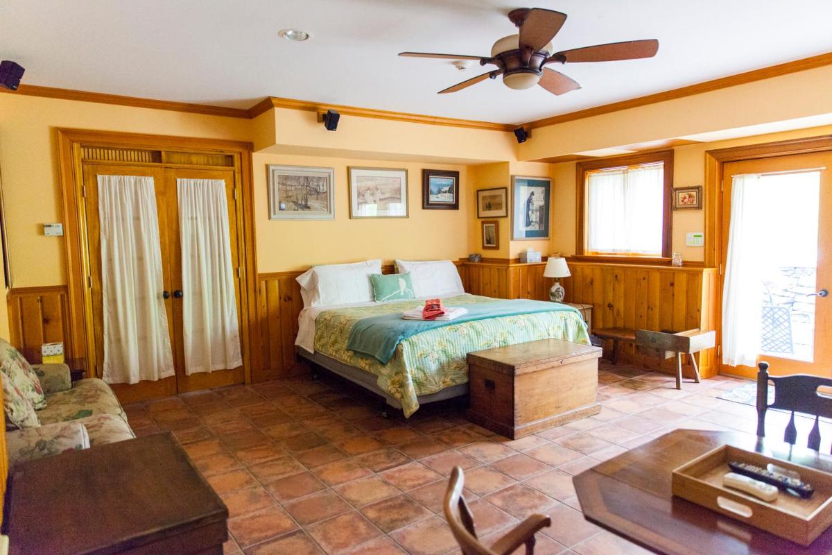 Honey Maple Grove BnB - Housity