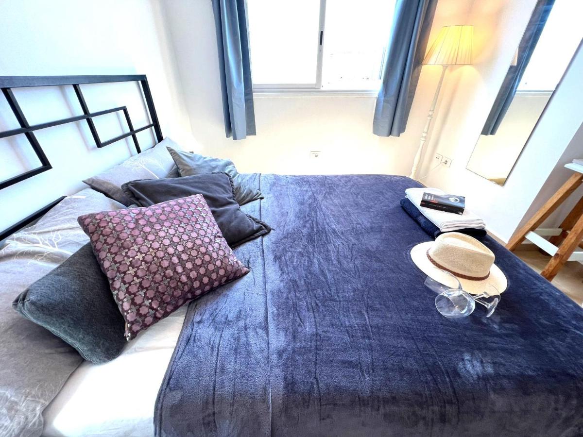 ALCAMAR Alquiler de Habitaciones con cocina y baño compartido y balcón con vista al mar! - Housity