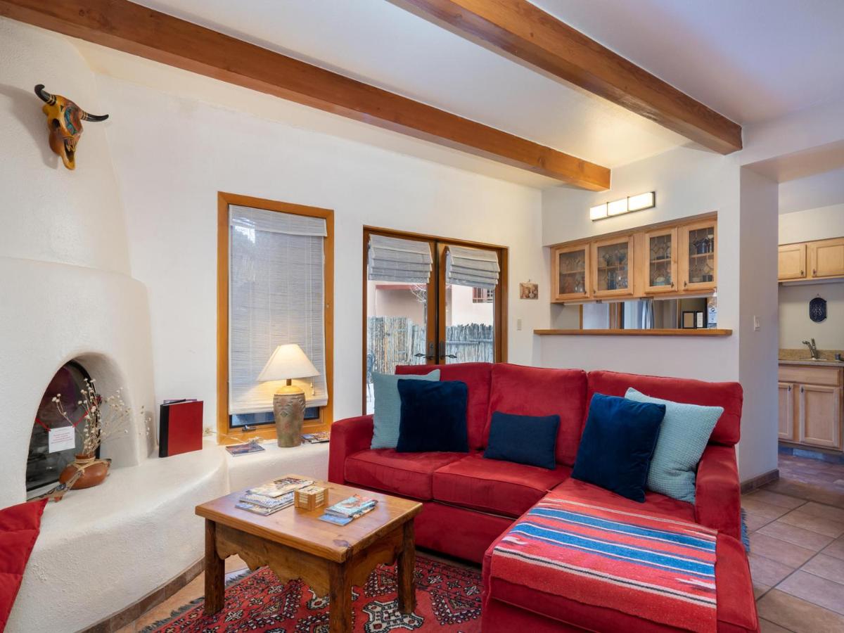 Cielo Grande B101, 2 Bedrooms, Pet Friendly, Sleeps 4 - Housity