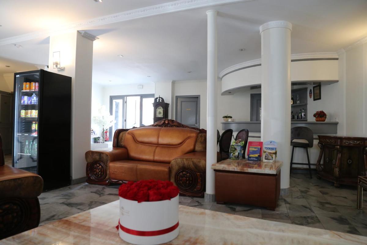 Hôtel Princesse Isabelle - Housity