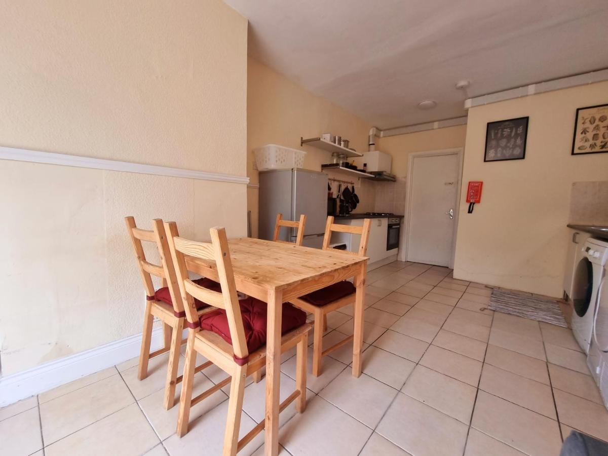 Orford Village Room - Housity