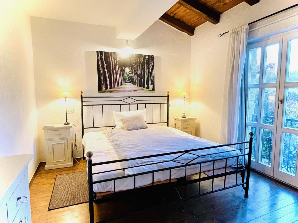 Liebevolle Villa Camelina mit Privatpool - Housity