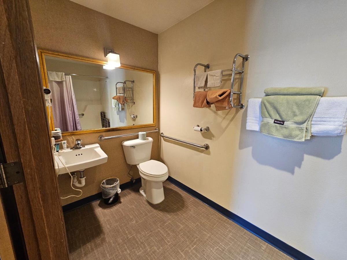 Cle Elum Travelers Inn - Housity