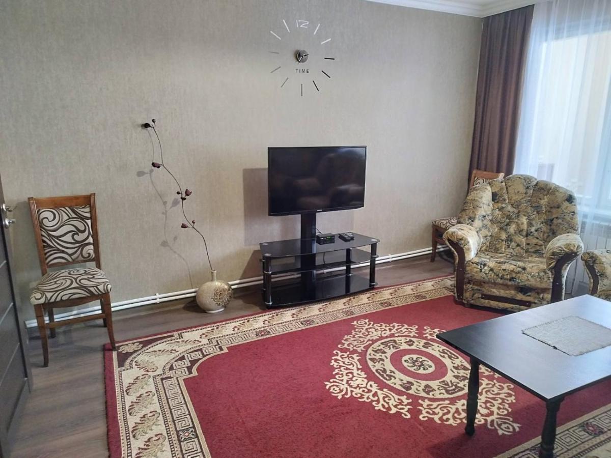 StepArs Apartment - Housity