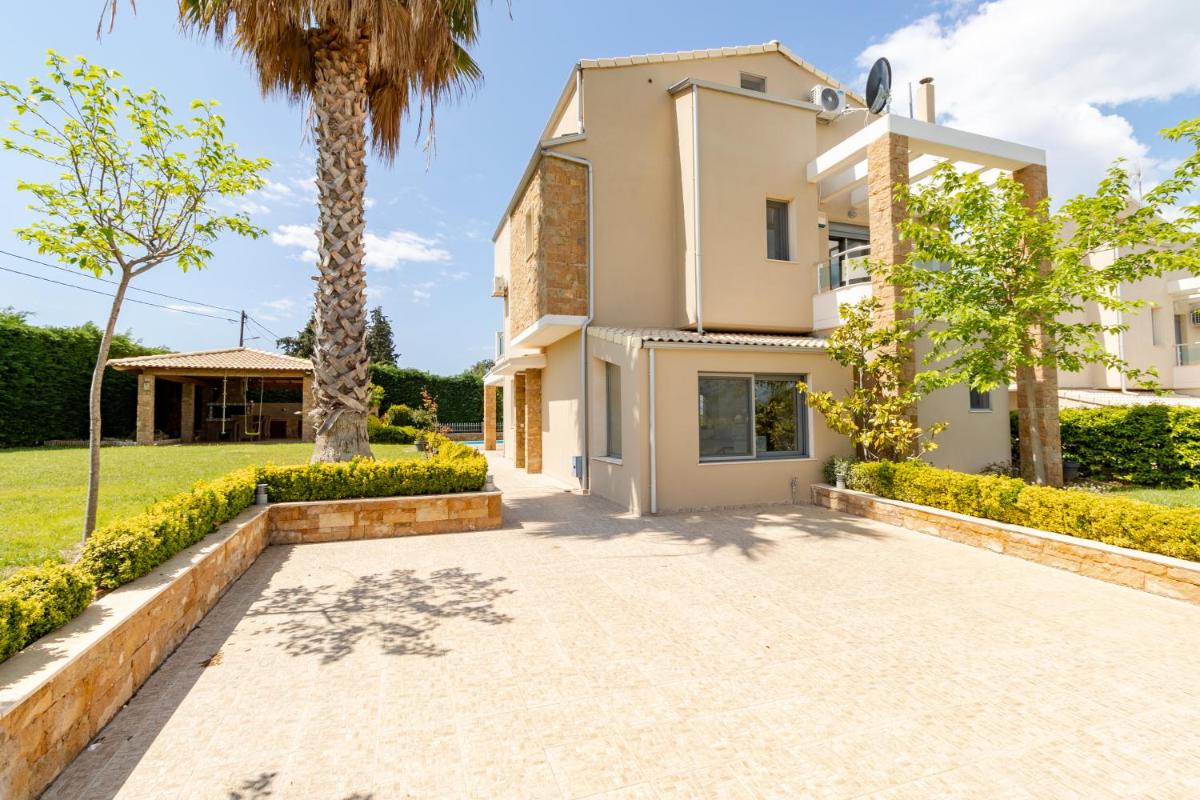 Nefeli & Dina Villas by Diomedes Group - Housity