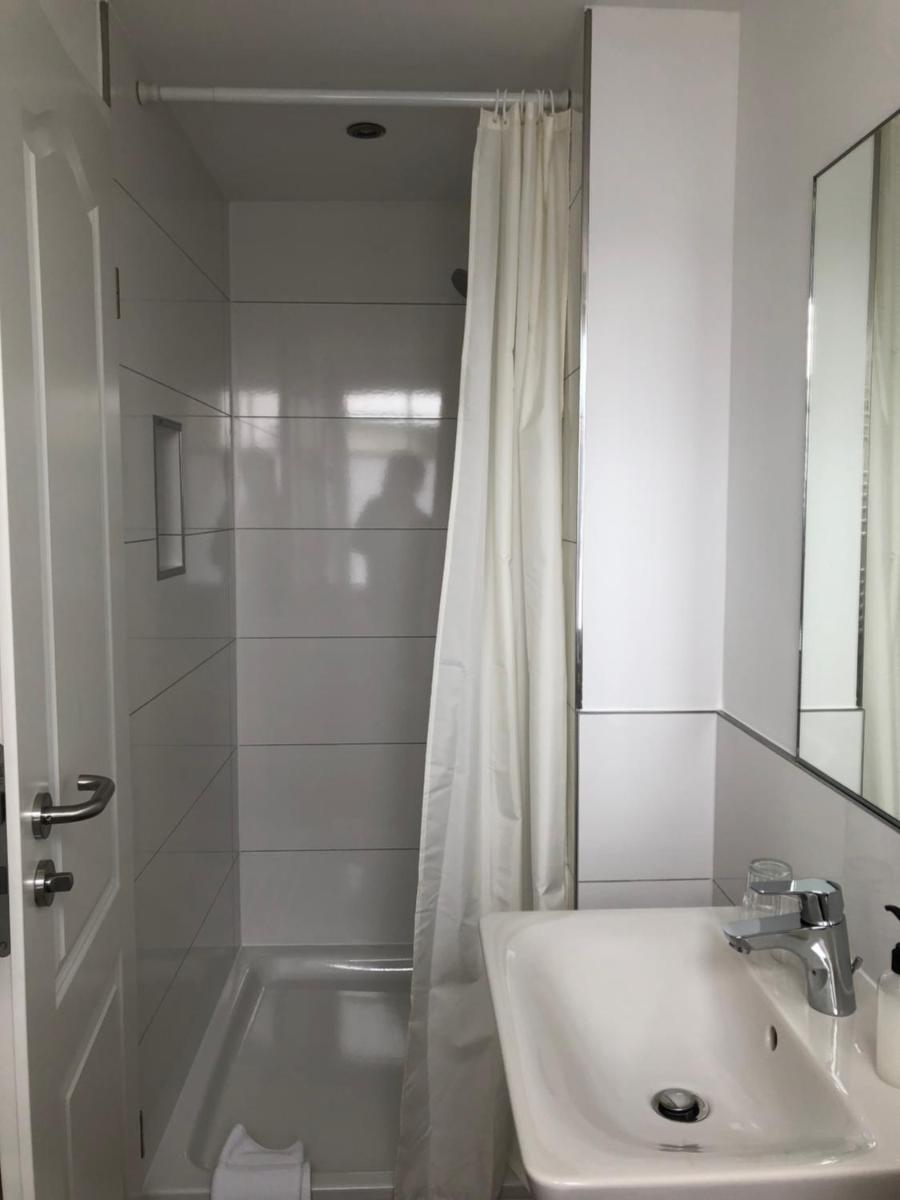 Pension "Strandhotel" - Housity