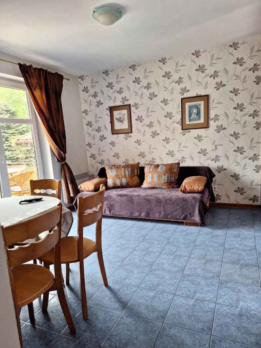 Apartamenty Dom nad Jeziorem - Housity