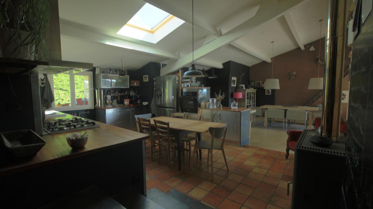 Maison avec piscine - Housity