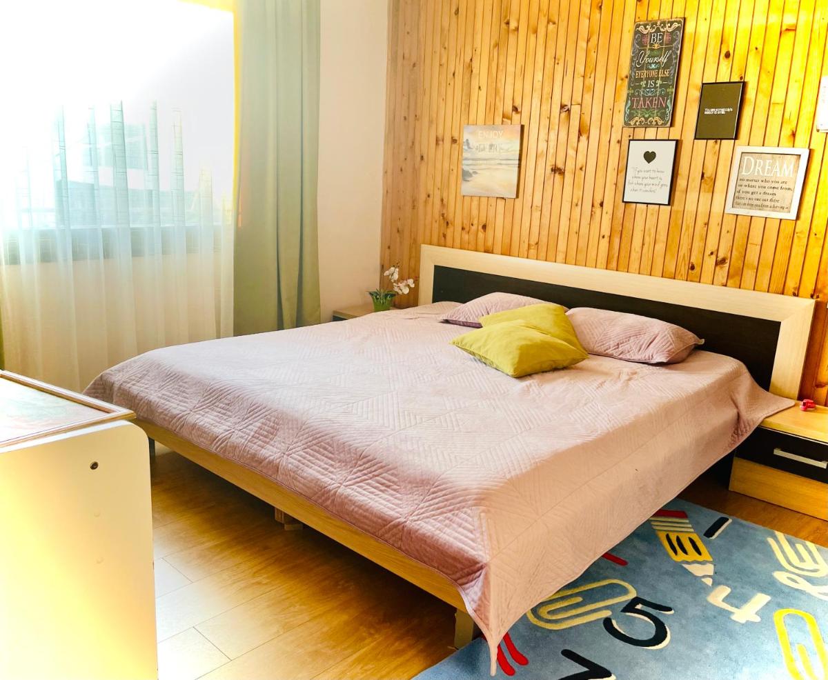 Villa Garden - Housity