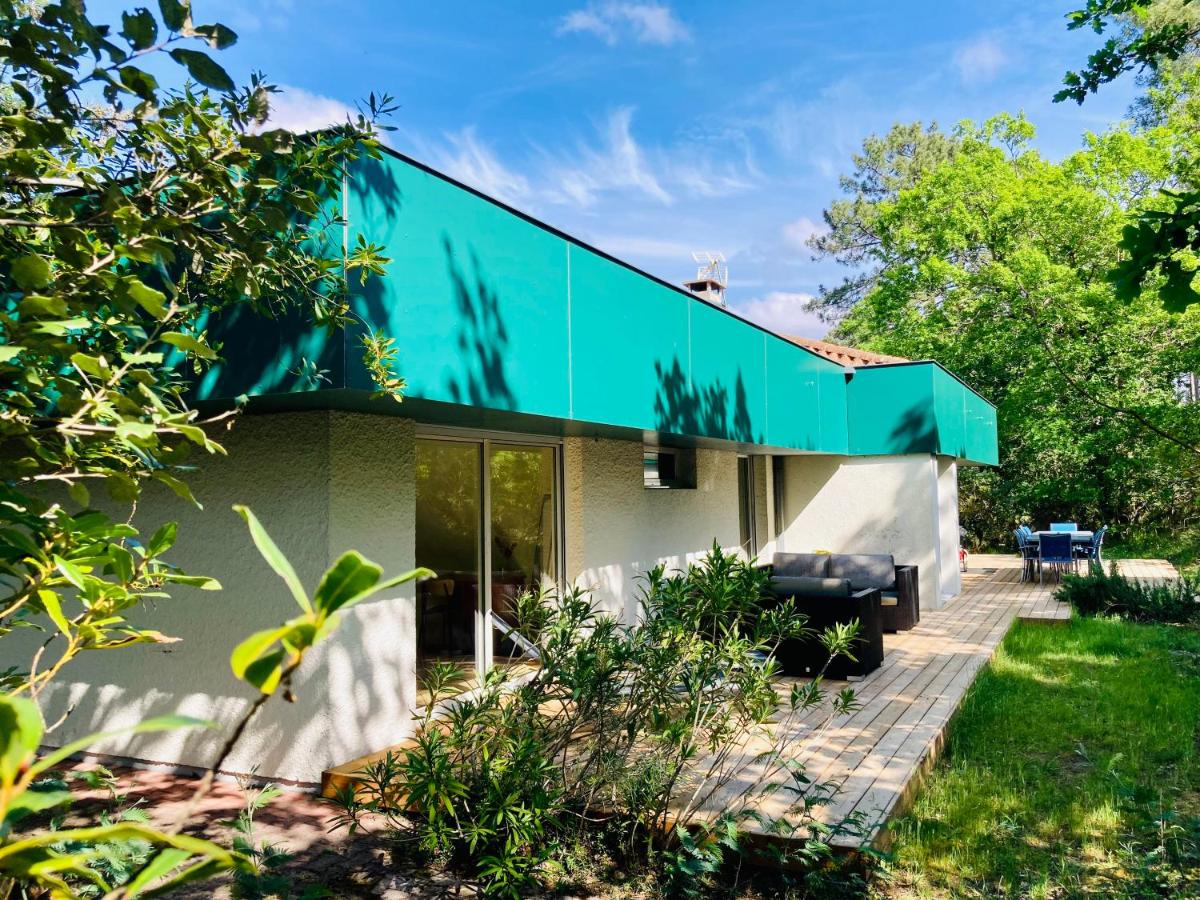 Le Domaine de la Montagnette - Housity