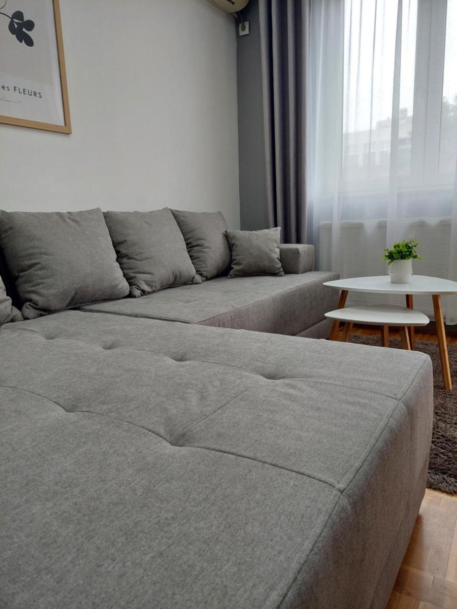 Smiley - Subotica Centar - Housity