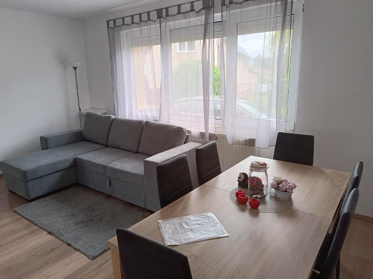 Nefelejcs Nyaraló-Vendégház - Housity