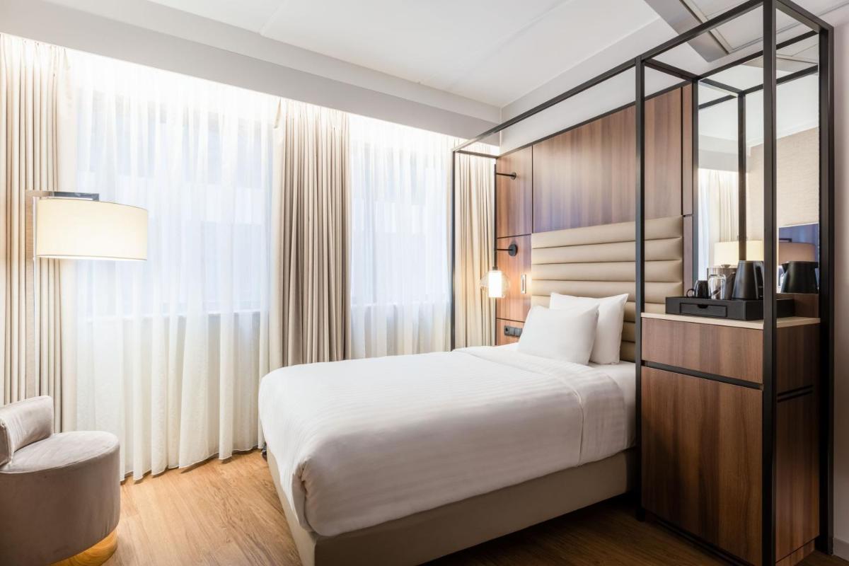 AC Hotel by Marriott Stockholm Ulriksdal - Housity