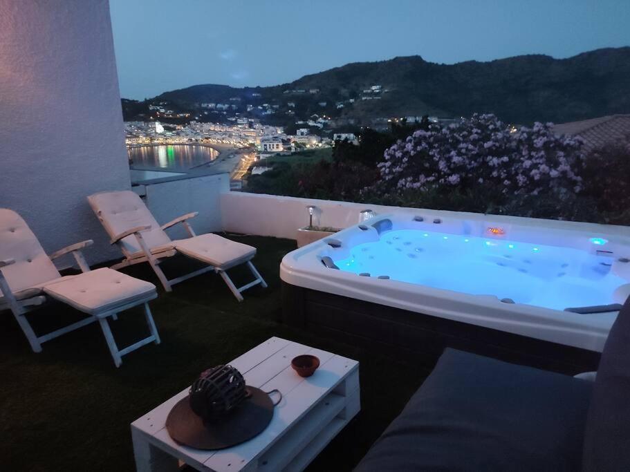 Villa con preciosas vistas y jacuzzi exterior - Housity