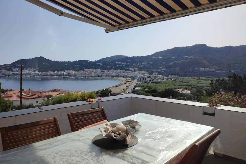 Villa con preciosas vistas y jacuzzi exterior - Housity