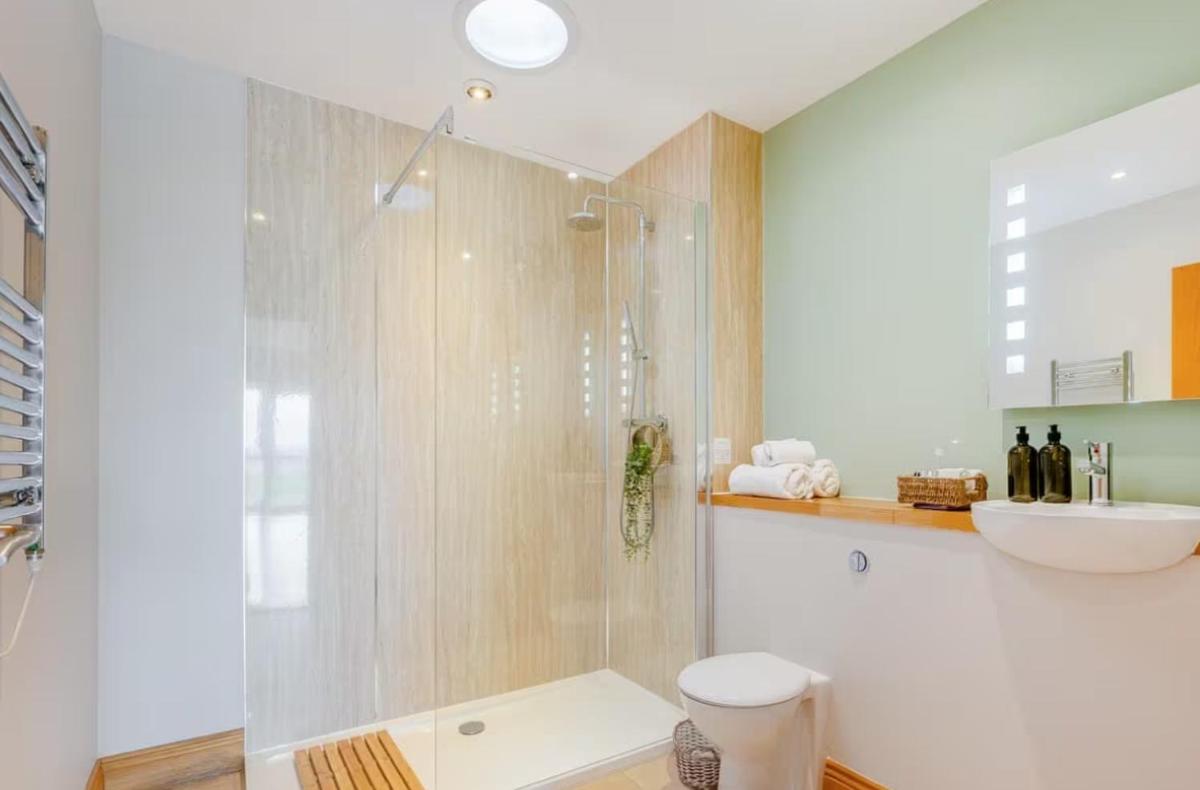 Woodside Apartments - Housity
