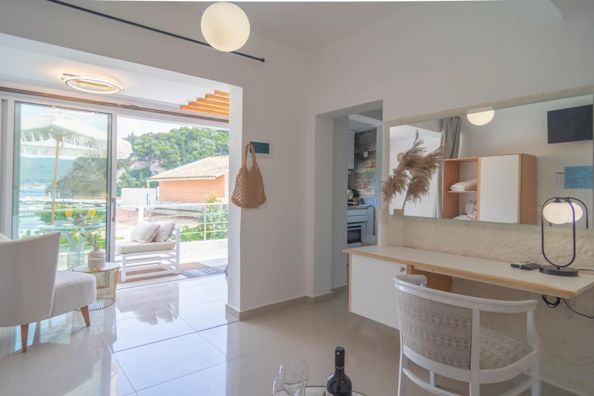 Tango Apartment On The Beach - Housity