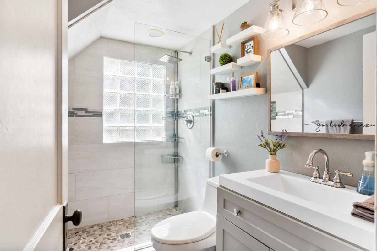 FOUR Different Options at ONE Great Location-- 1 - Spacious 3 bed 2 bath House OR 2- 2nd Floor 2 bed 1 bath Guesthouse OR 3- 1st Floor studio OR 3- A TINY HOME RV - Housity