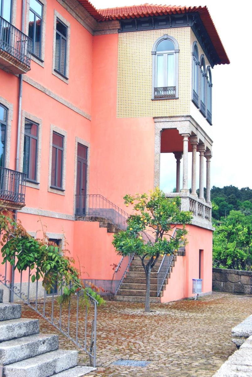 O edifício onde o hotel está situado