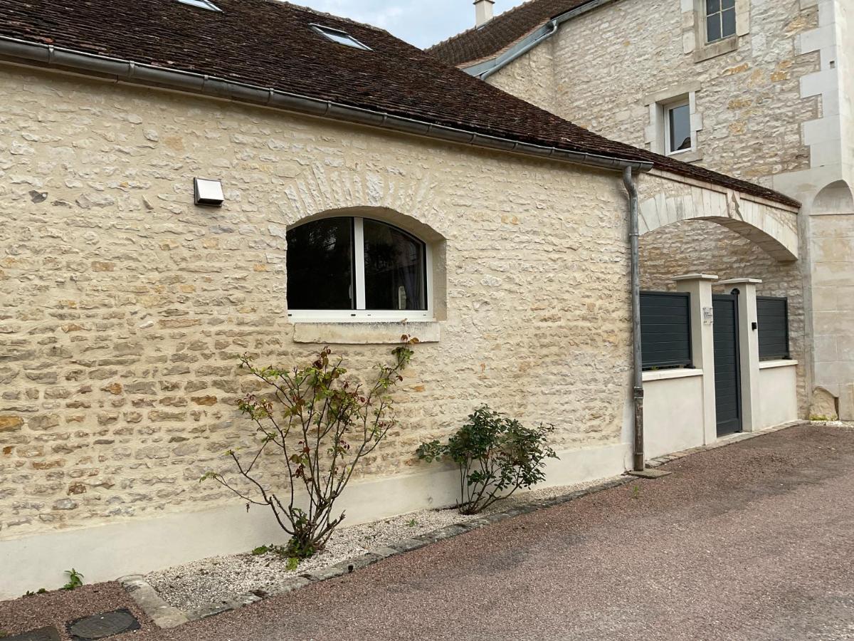 LOGIS DU FAUBOURG petite maison de charme, tranquille, calme et lumineuse - Housity