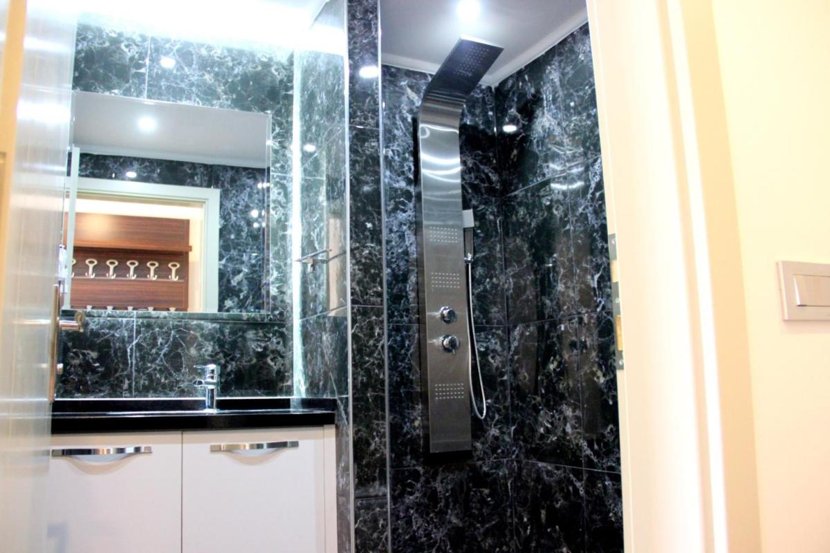 Venus Suite Hotel - Housity