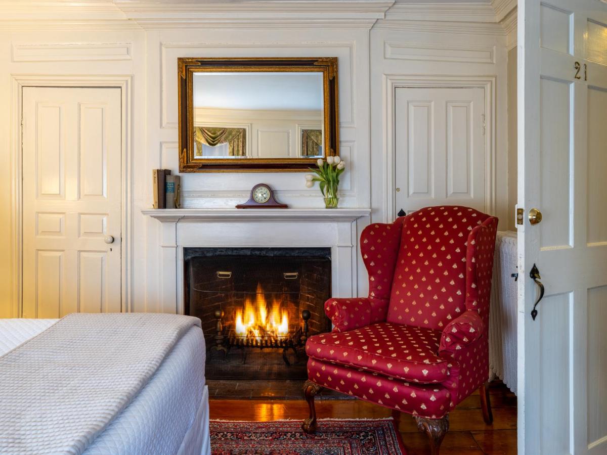 Harbor Light Inn - Housity