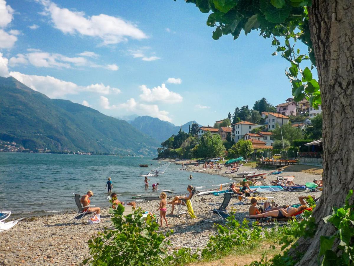 Riva di Pianello Balkon-Ferienwohnung am See (EG) - Housity