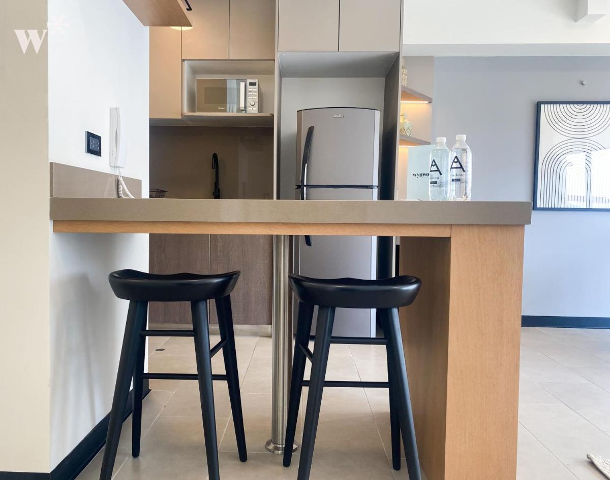 Suitetrails - Lively 1BR in San Isidro