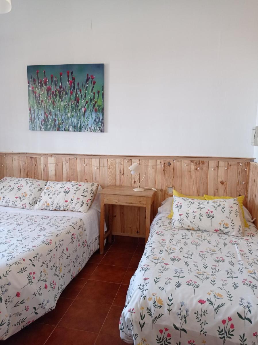 Casita de campo con vistas a una laguna - Housity