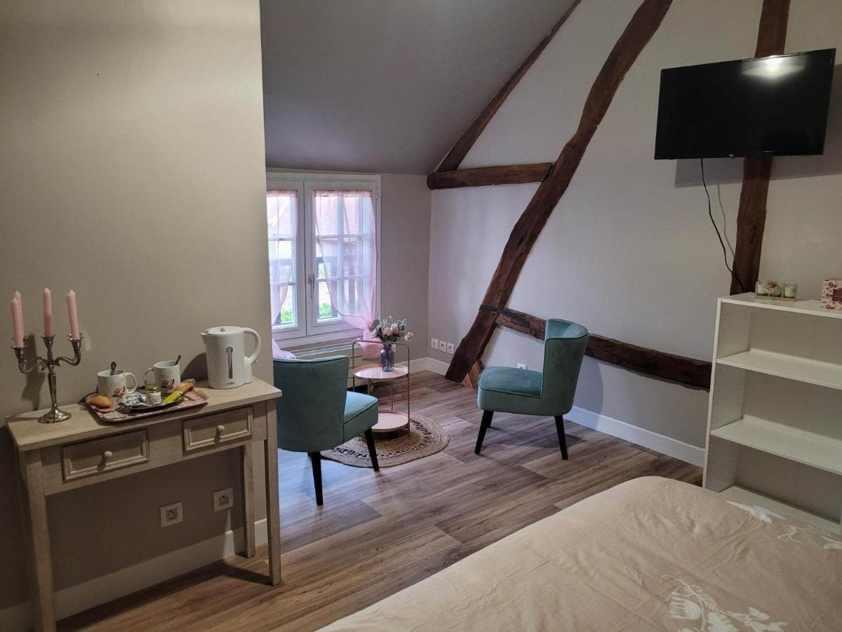 Les Gites de l'Herperie - Housity
