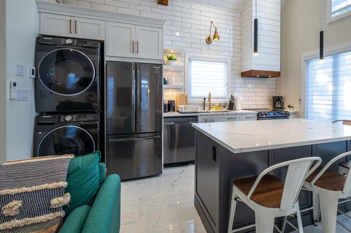 Kingsdale Designer Tiny House with Tesla Charger - Housity