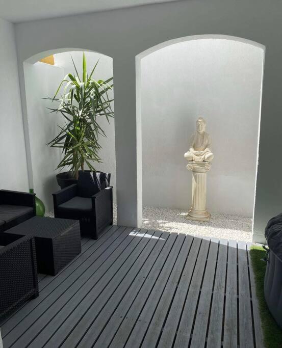 loue appartement 40 m2 Avec son patio jacuzzi - Housity