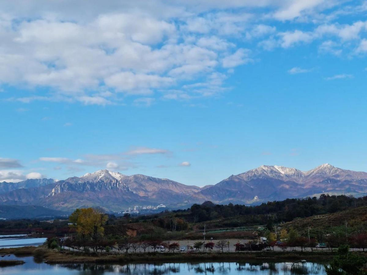 Lakestone&Hotel Sokcho - Housity