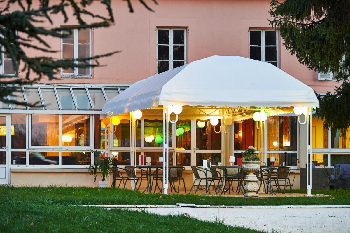Logis Auberge du port - Housity