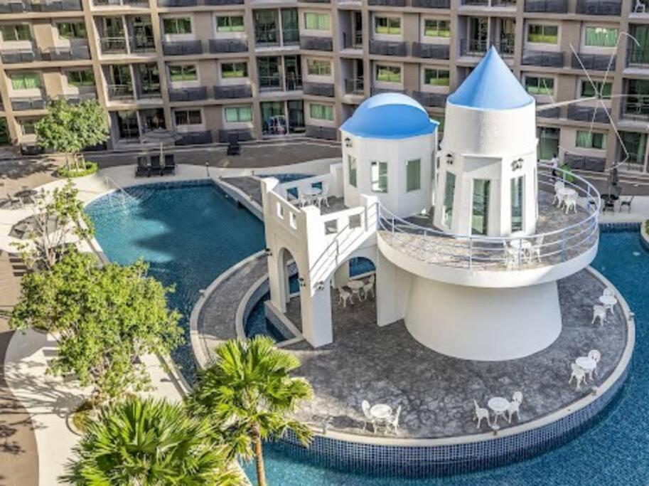 Arcadia Beach Continental 1-Bedroom Condo - Hizvo