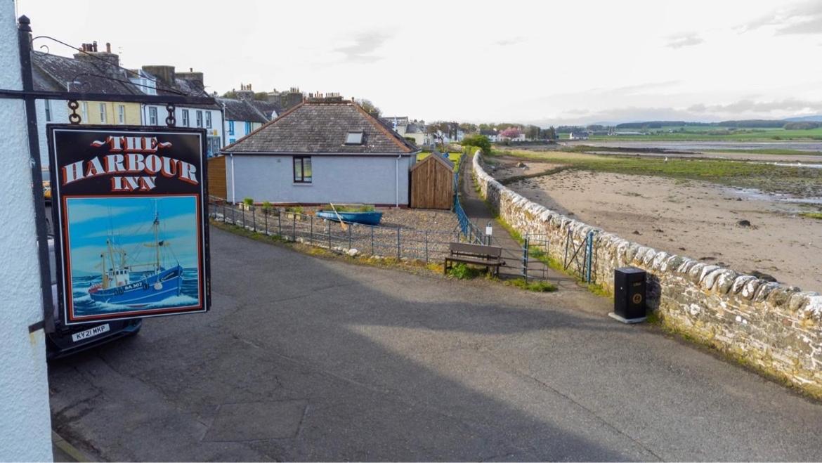 The Harbour Inn - Housity