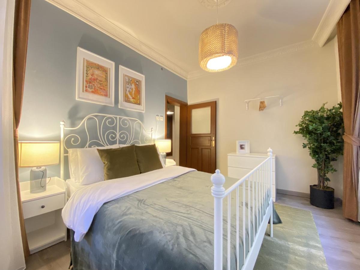 Capacious Flat Near Taksim Square in Beyoglu - Housity