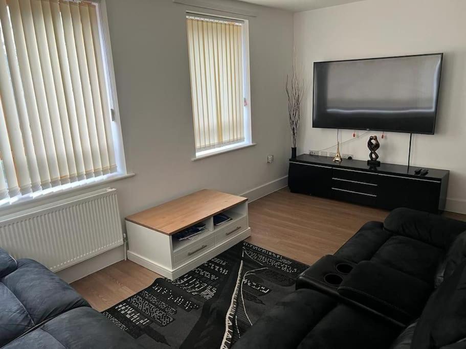Comfy One bedroom Apartment - Housity