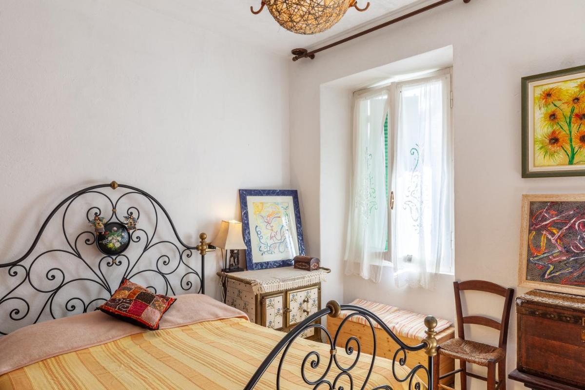 Destinazione Paradiso - Housity