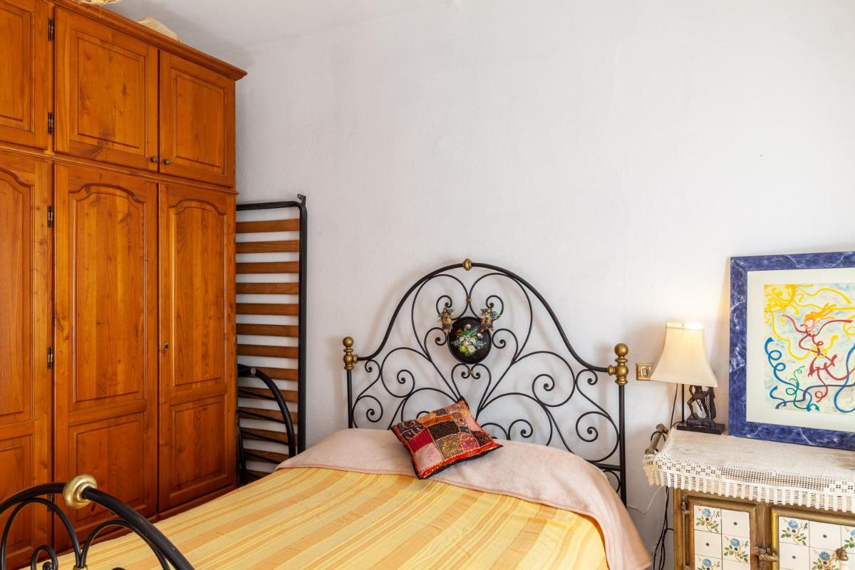Destinazione Paradiso - Housity