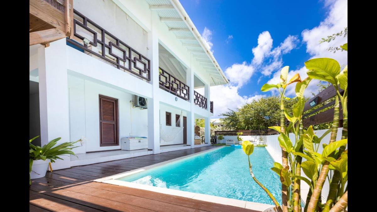 Room in Villa - Breezy Stay - Villa Mi Cuna - Housity
