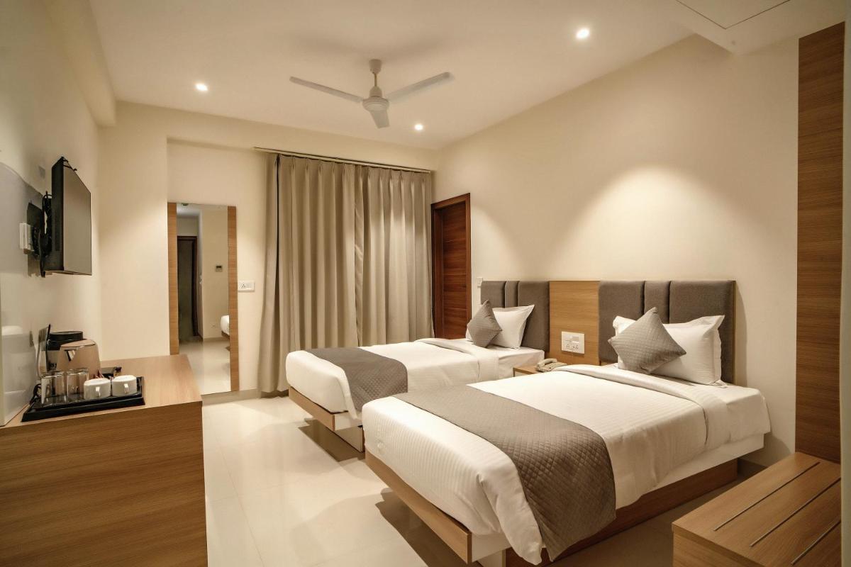 THE MANGAL VIEW RESIDENCY - A Luxury Boutique Business Hotel - Housity