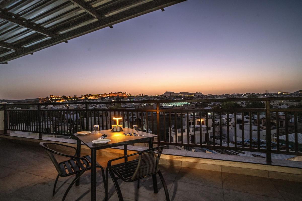 THE MANGAL VIEW RESIDENCY - A Luxury Boutique Business Hotel - Housity