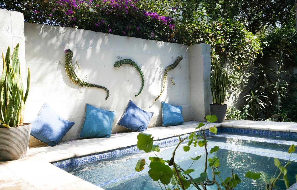 Victoria Falls Holiday Home - Housity