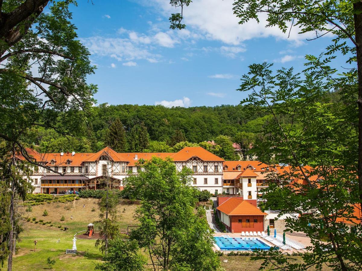 Erzsébet Park Hotel - Housity