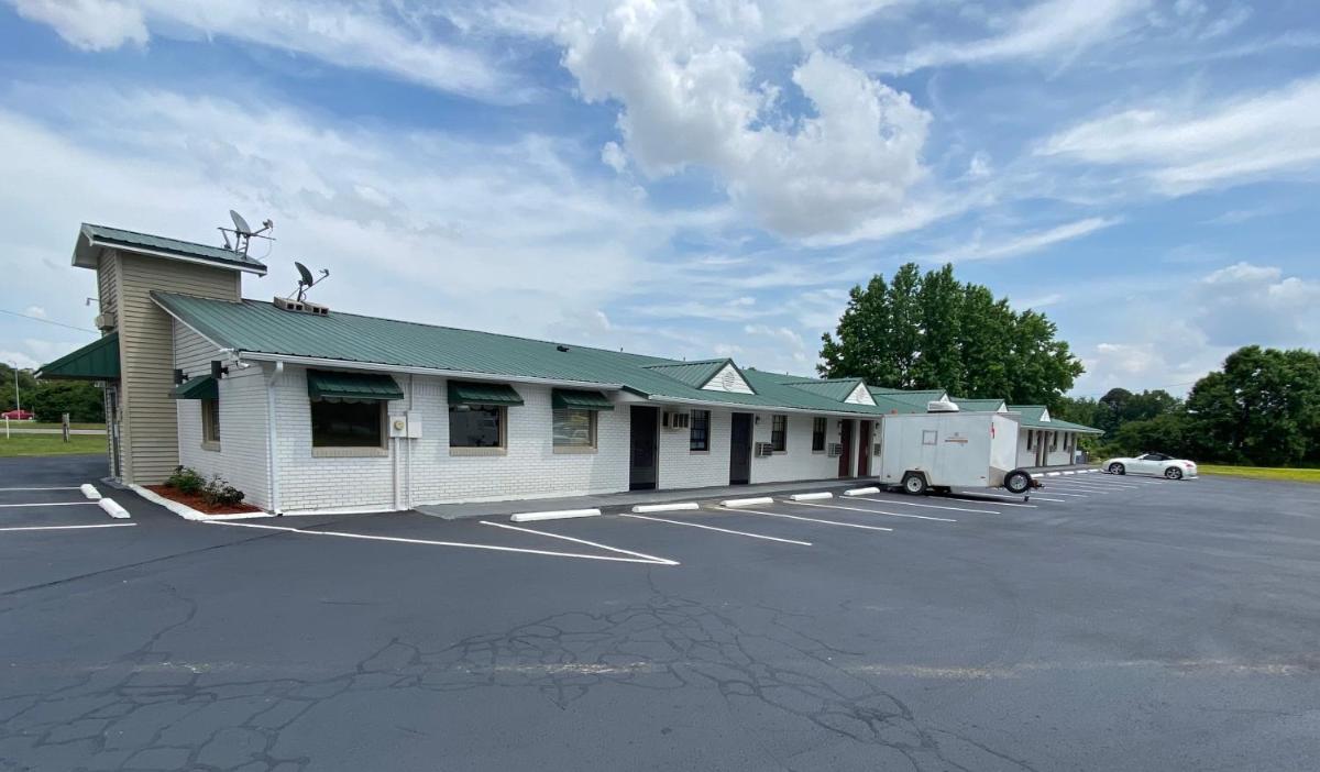 Economy Inn Lonoke - Housity