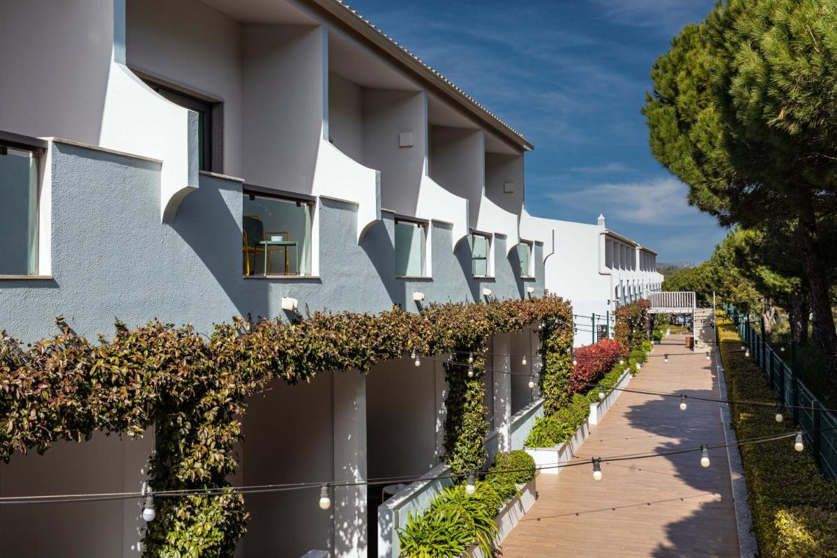 O edifício onde o hotel está situado