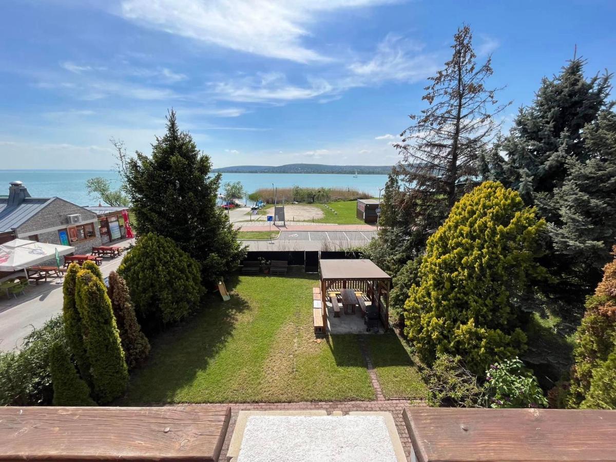 SunSet Beach Apartman - Housity