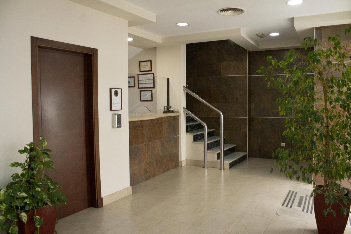 Hostal Villa - Housity